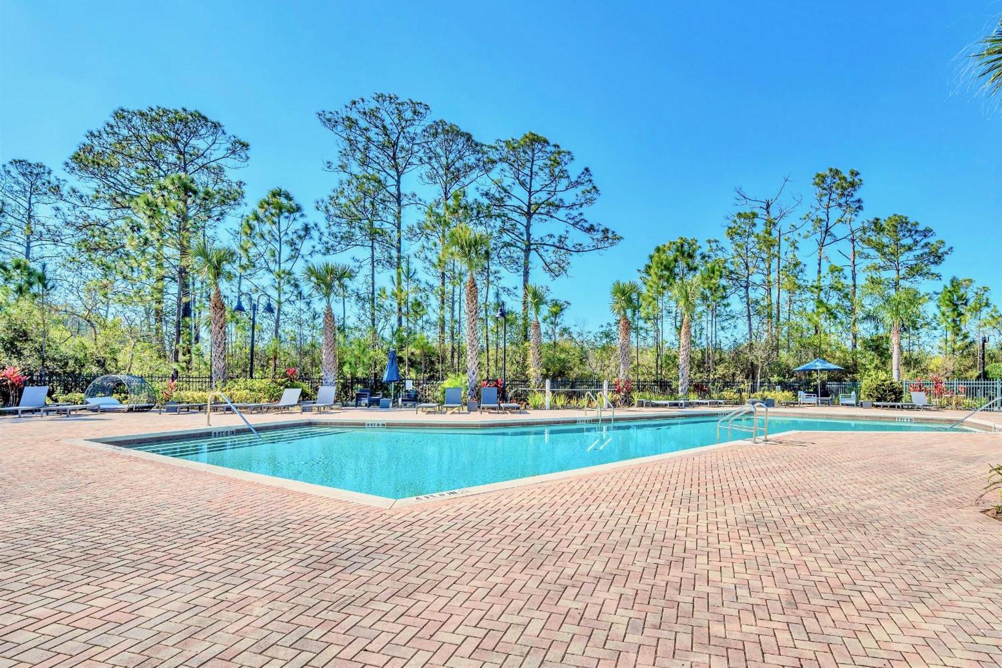 Spacious 2Br Condo With Pool & Hot Tub, Near Disney! Orlando Exterior photo