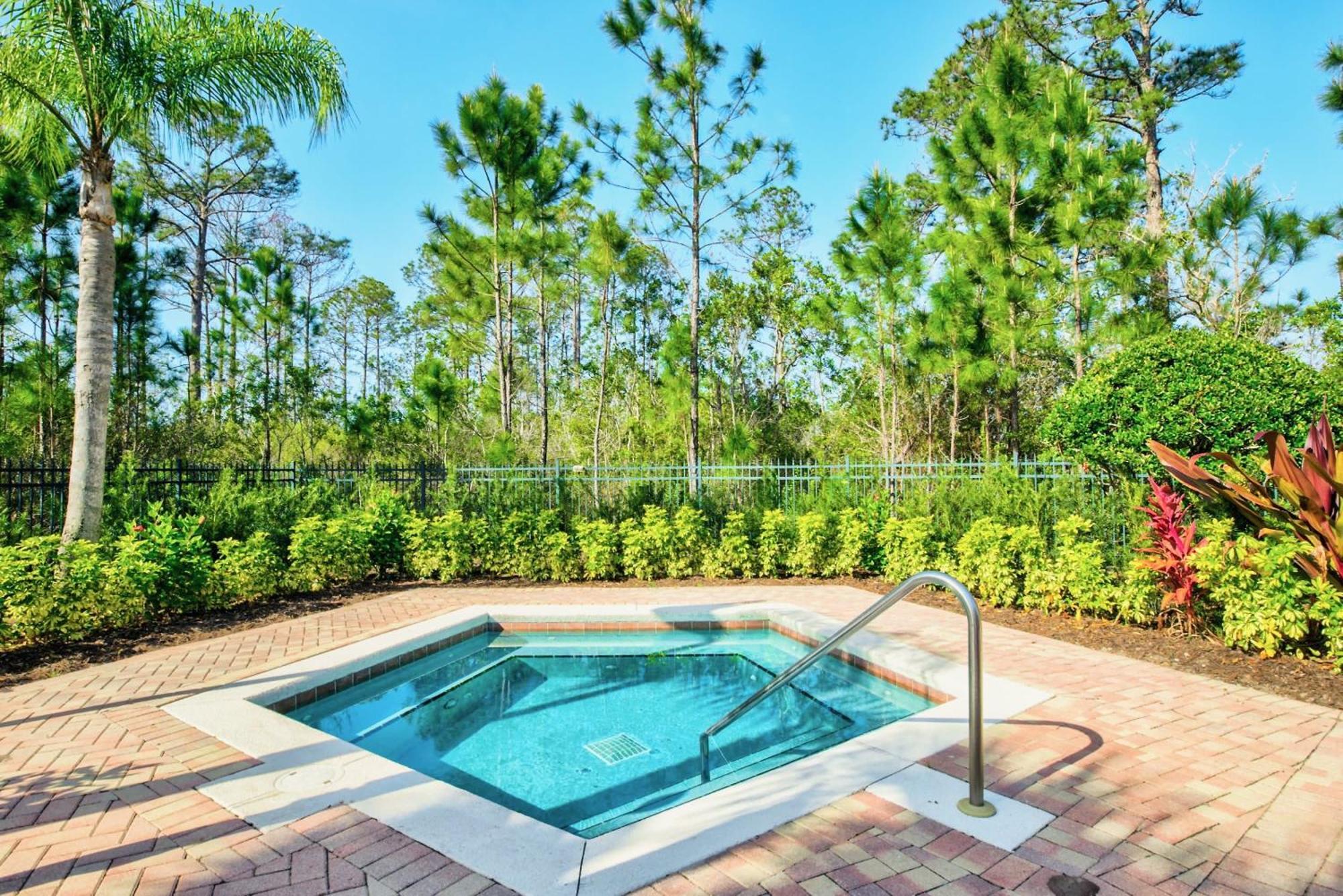 Spacious 2Br Condo With Pool & Hot Tub, Near Disney! Orlando Exterior photo