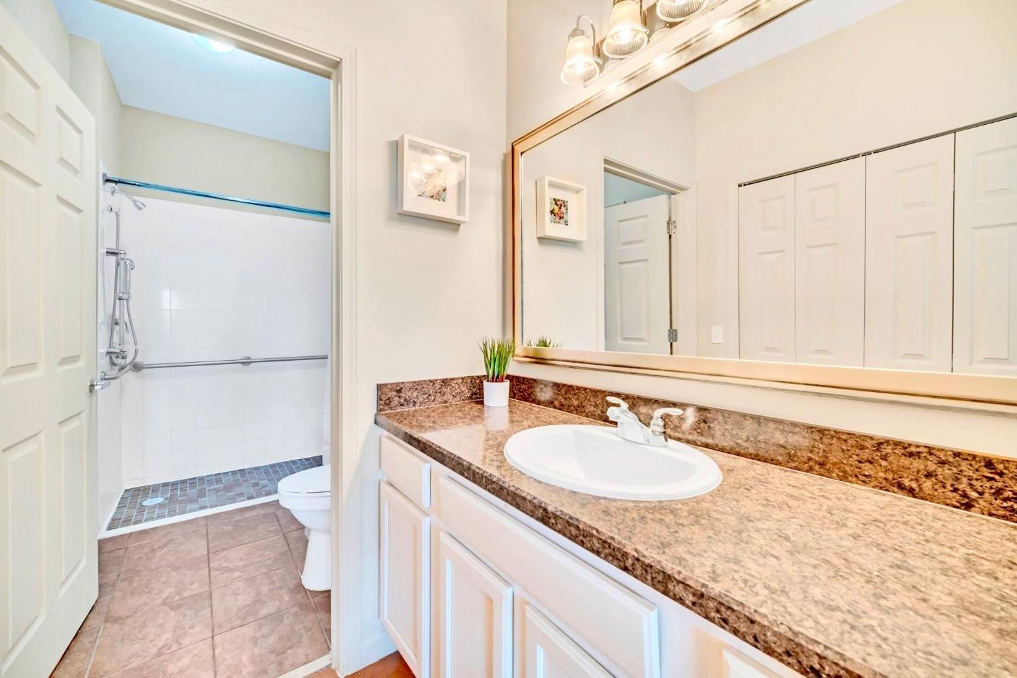 Spacious 2Br Condo With Pool & Hot Tub, Near Disney! Orlando Exterior photo